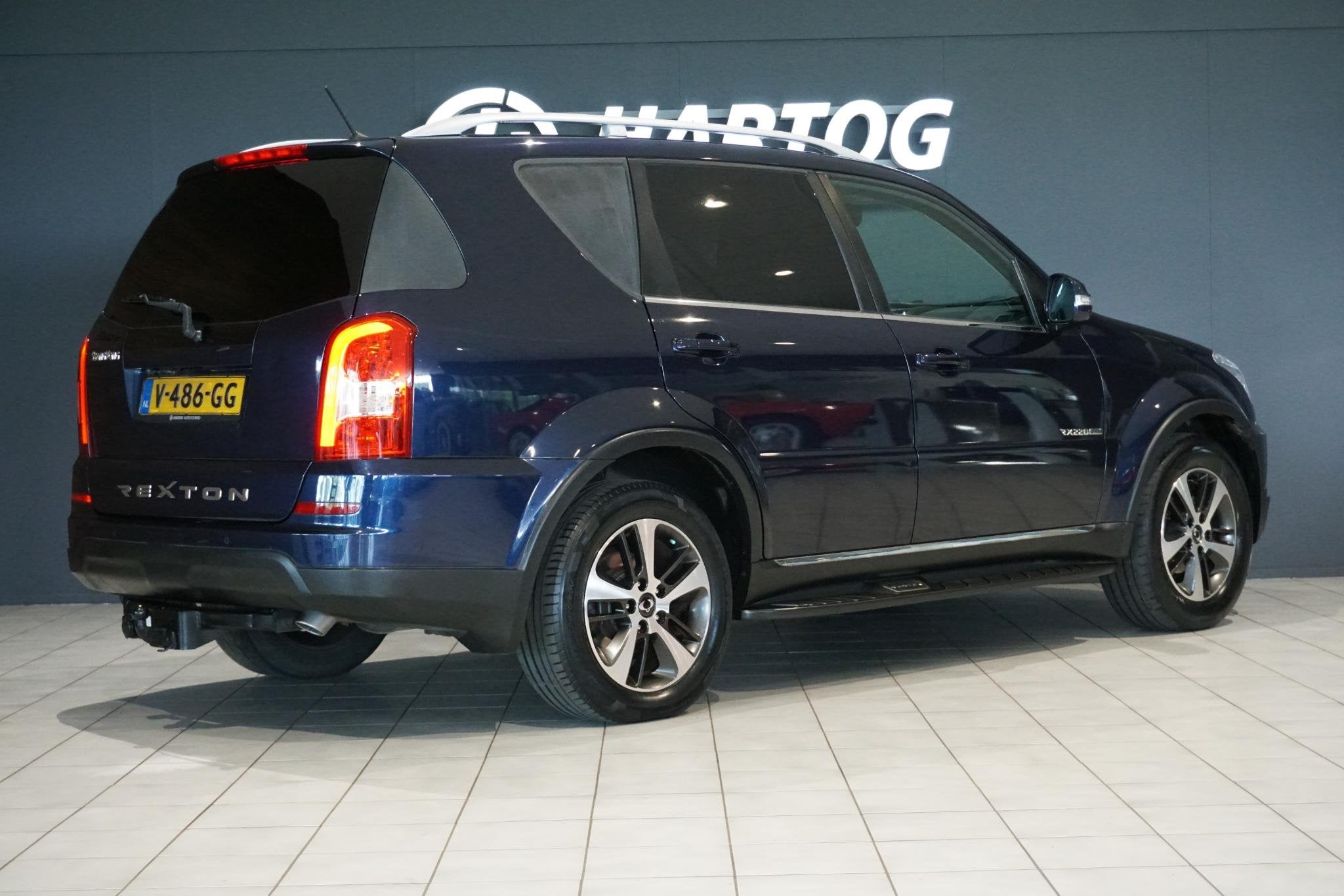 SsangYong Rexton RX 220 e-XDI Sapphire + CAMERA / STOELVERWA, Automaat, 1987 kg, 2157 cc, Gebruikt