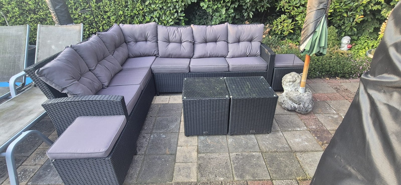Te koop mooie loungeset met kussens, tafels en hockers, Ophalen, Zo goed als nieuw, Kunststof, Stoel