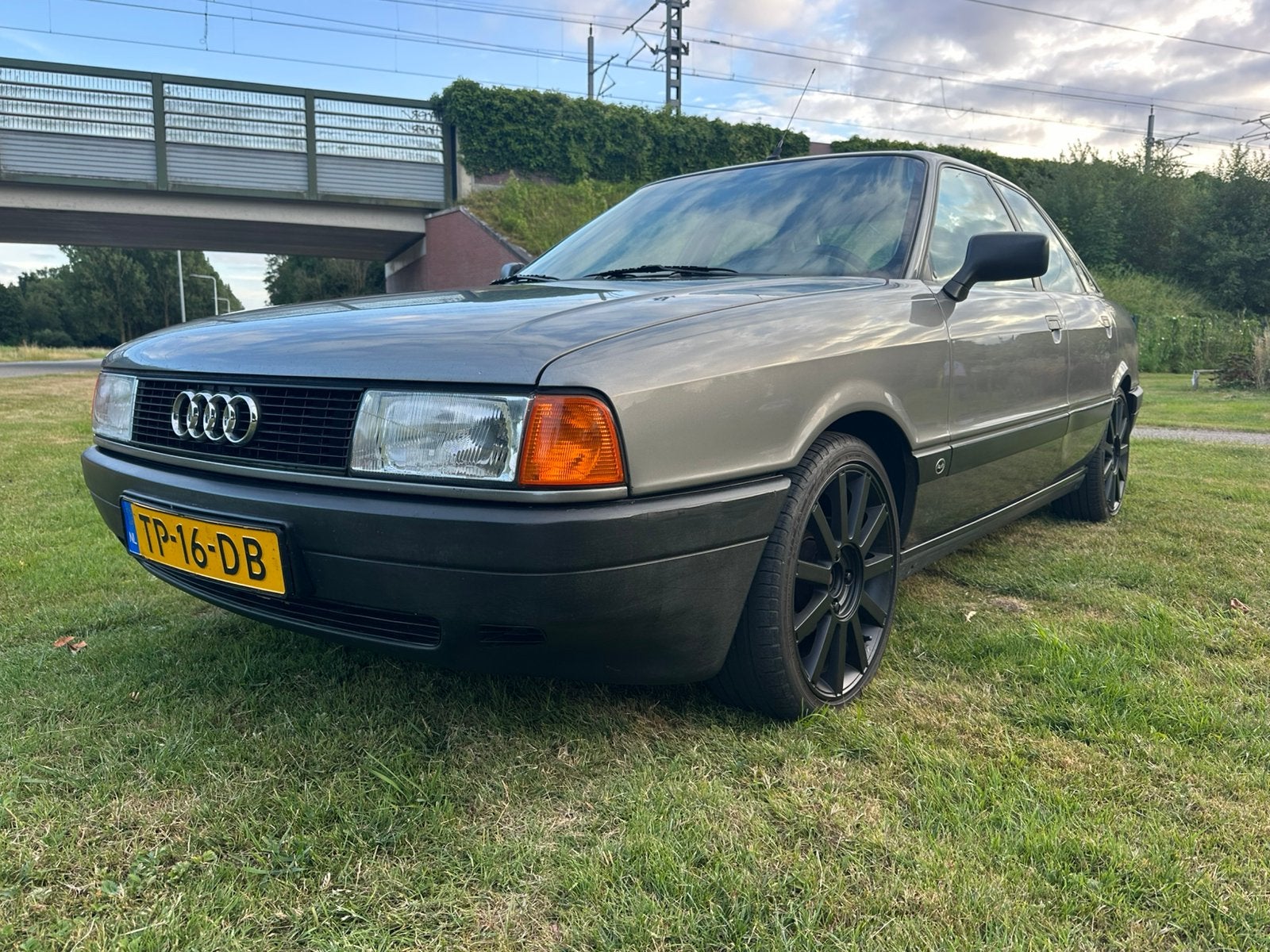 Audi 80 1.8 S K6 1988 17 inch velgen apk nl auto, Auto's, Stof, 4 cilinders, Origineel Nederlands, 1009 kg