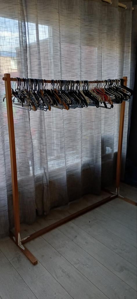 Stevig zelfgemaakt kledingrek 150x155cm, Kleding | Dames, Kledingrekken, Ophalen