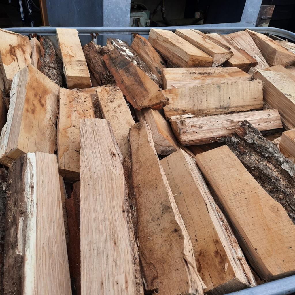 Gedroogd brandhout - Eikenhout blokken, 3 tot 6 m³, Ophalen of Verzenden, Eikenhout, Blokken