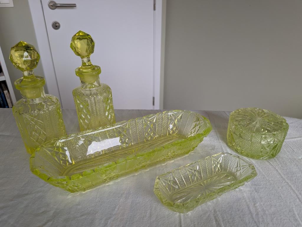 Brockwitz toiletset van uraniumglas, Ophalen of Verzenden
