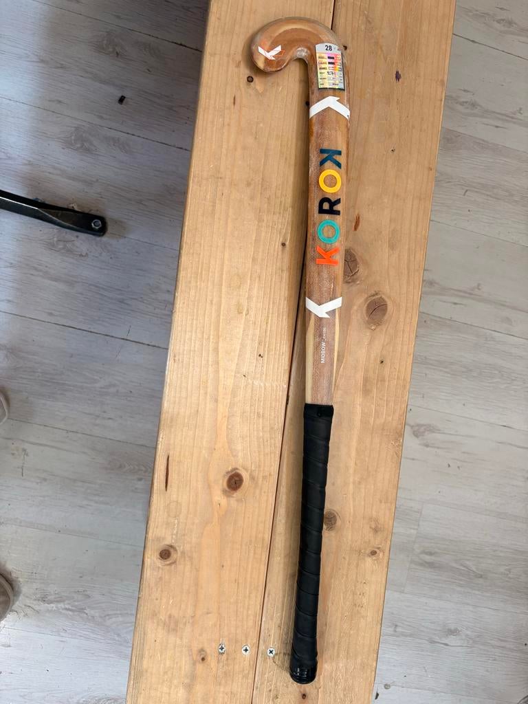Zaal Hockeystick voor kinderen - KOROK (maat 28), Sport en Fitness, Hockey, Ophalen of Verzenden, Zo goed als nieuw, Stick