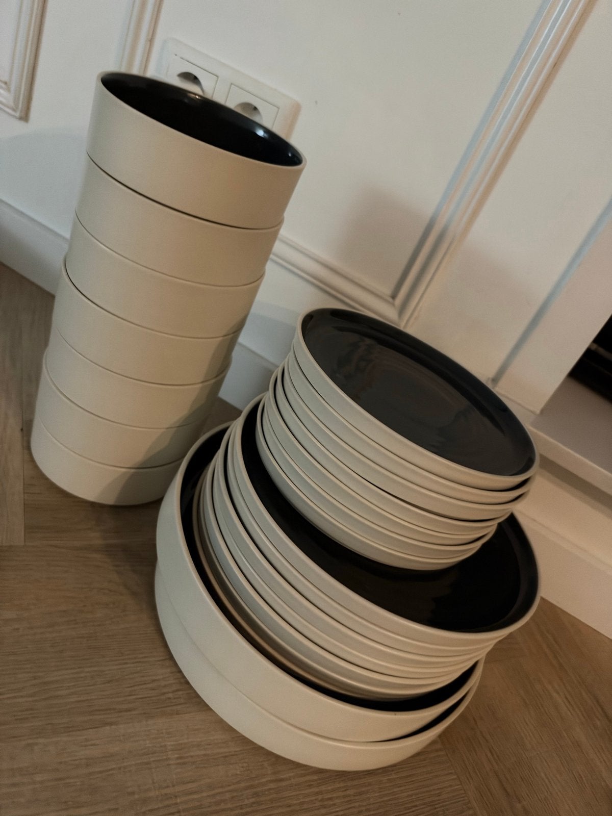 Uitgebreid servies: borden, soepkommen en broodborden, Ophalen of Verzenden, Gebruikt, Compleet servies