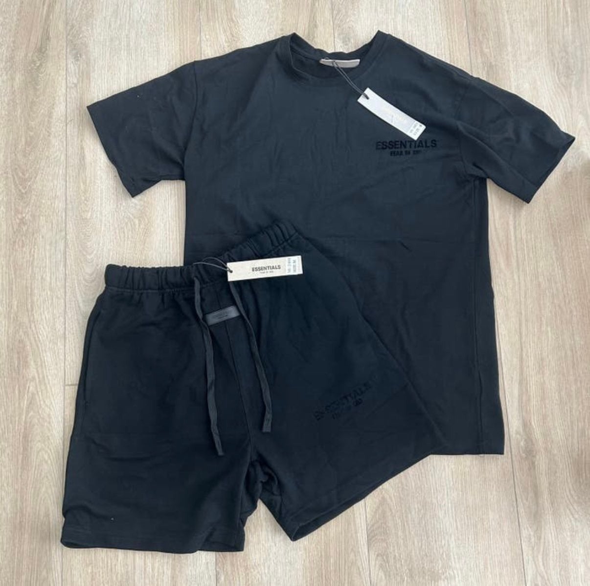 Essentials Fear of God T-shirt & Short Set Zwart Maat M, Maat 48/50 (M), Zwart, Nieuw, Ophalen of Verzenden