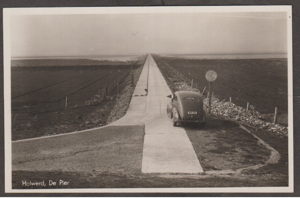 holwerd de pier met auto, Verzamelen, Verzenden, 1940 tot 1960, Ongelopen, Friesland