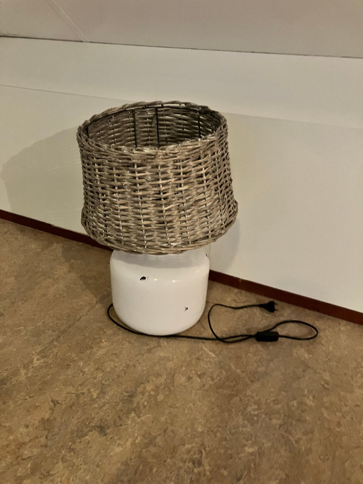 Gratis Grote Schemerlamp met rieten kap, Ophalen of Verzenden, Gebruikt, Natuurlijk materiaal, 100 tot 150 cm