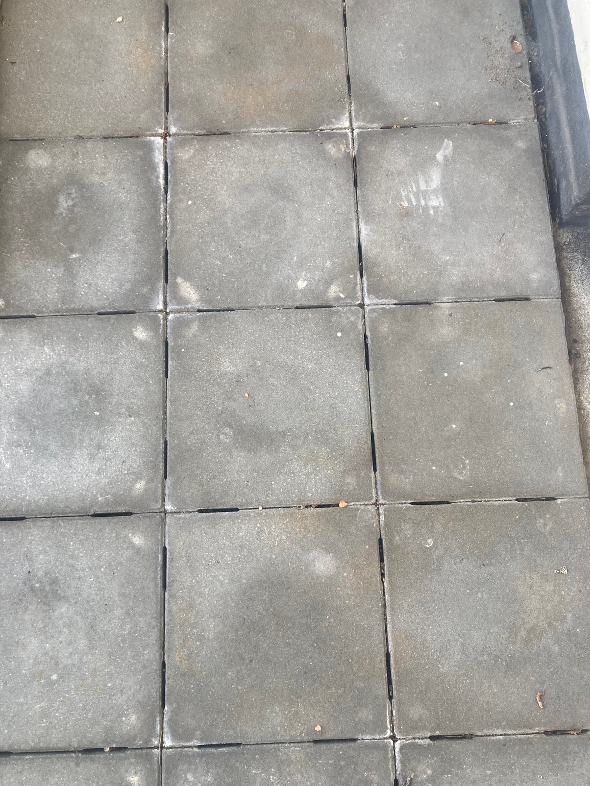 Gratis stoeptegels, Ophalen, Gebruikt, 5 tot 10 m², Beton