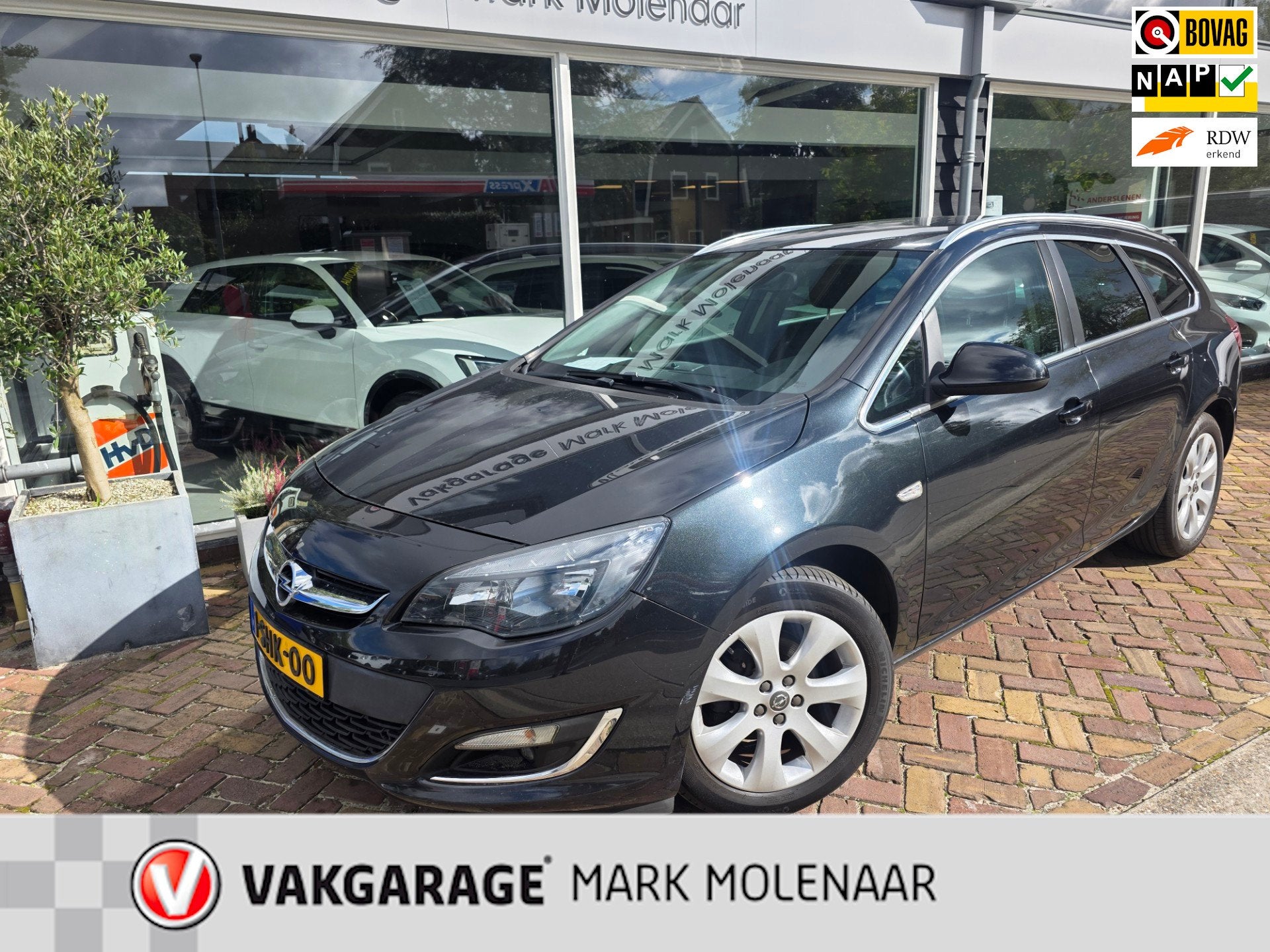 Opel Astra Sports Tourer 1.4 Turbo Cosmo,trekhaak, Auto's, Voorwielaandrijving, Euro 5, Gebruikt, 4 cilinders