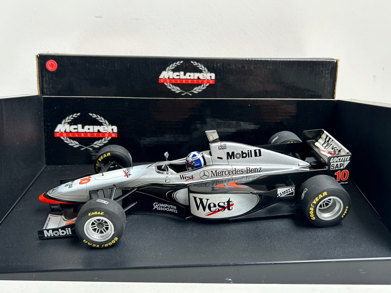 1:18 Minichamps McLaren Mercedes MP4-12 David Coultard 1997, Ophalen of Verzenden, Gebruikt, Auto, MiniChamps