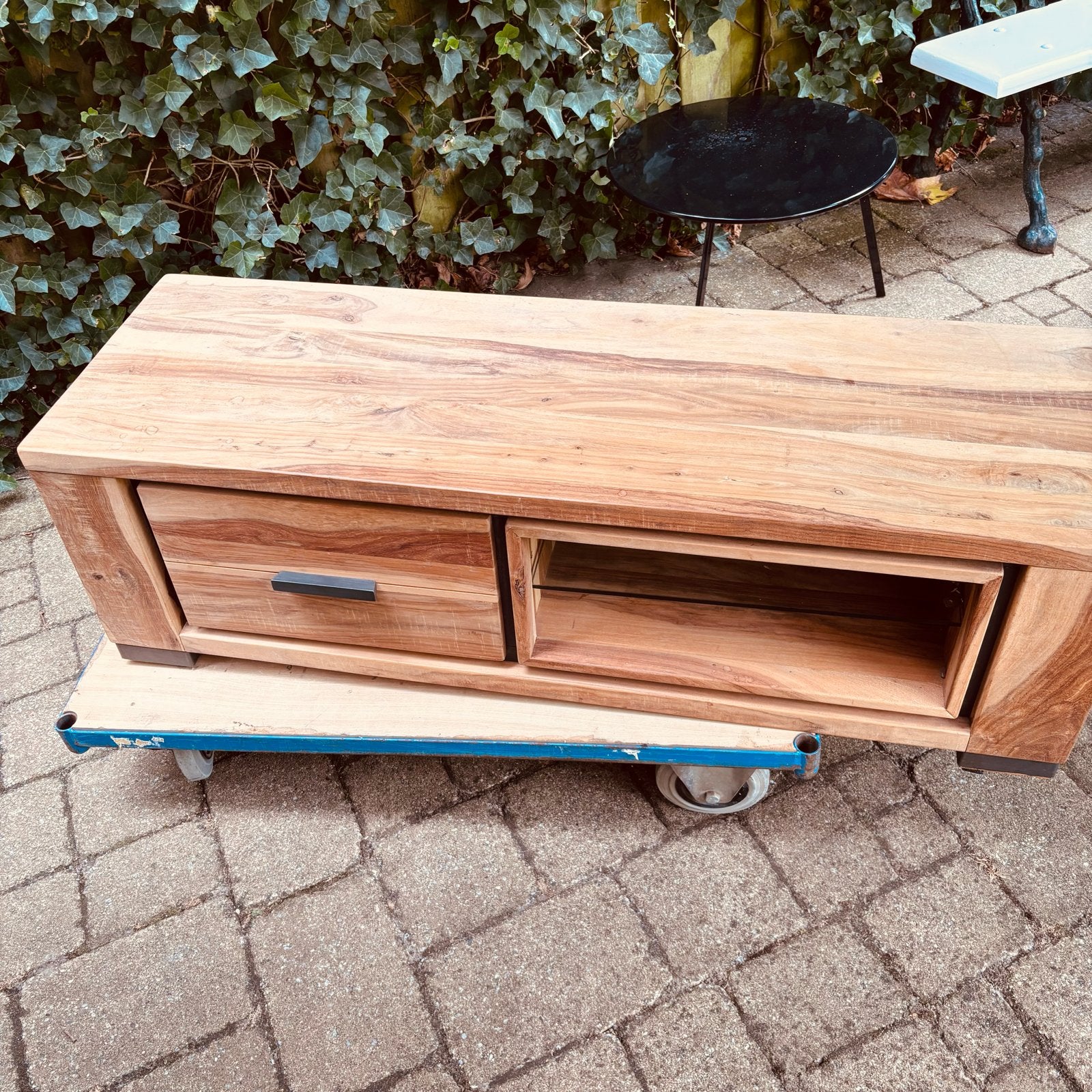 H&H TV-meubel/dressoir van massief hout (130x40x42 cm), Ophalen, Gebruikt, 100 tot 150 cm, Teakhout