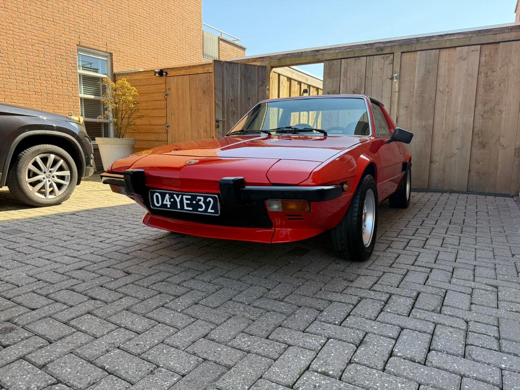 Fiat X1/9 1300 (1975) Rood in concoursstaat, foto 3