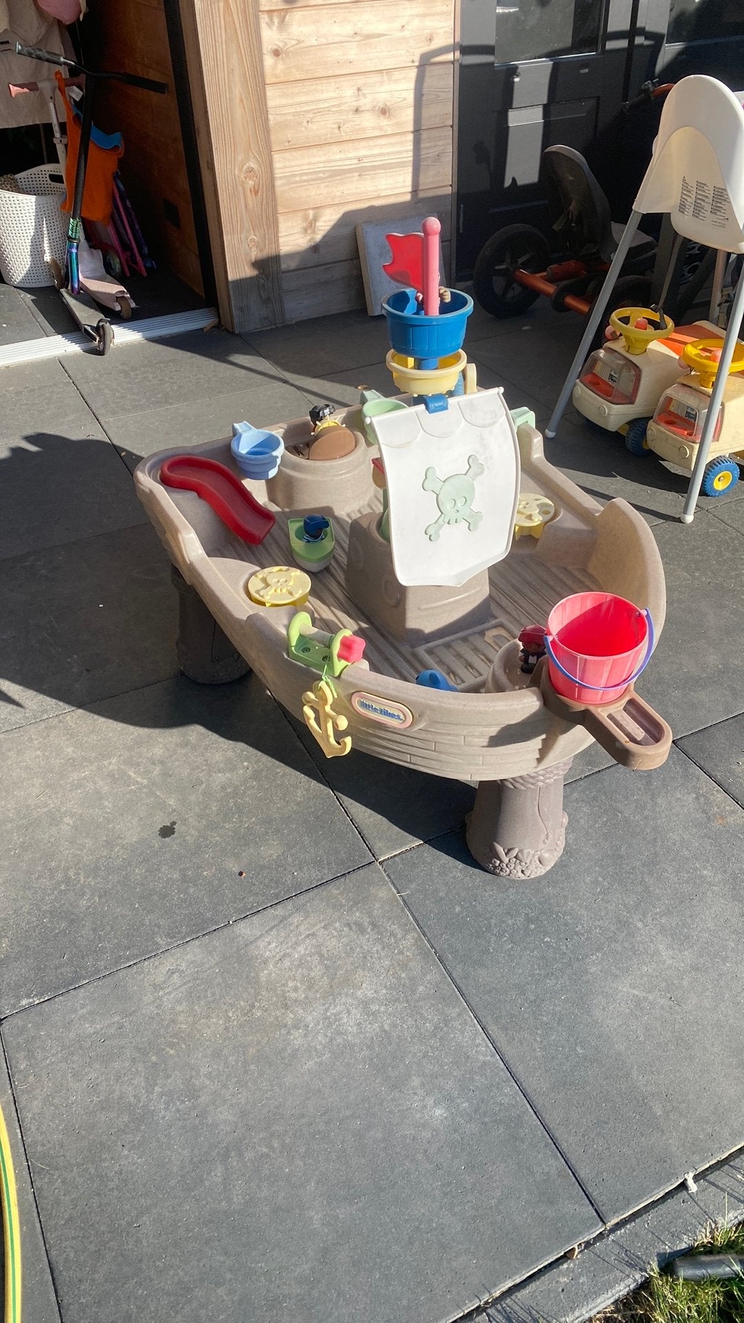 Watertafel piratenboot, Ophalen, Zo goed als nieuw