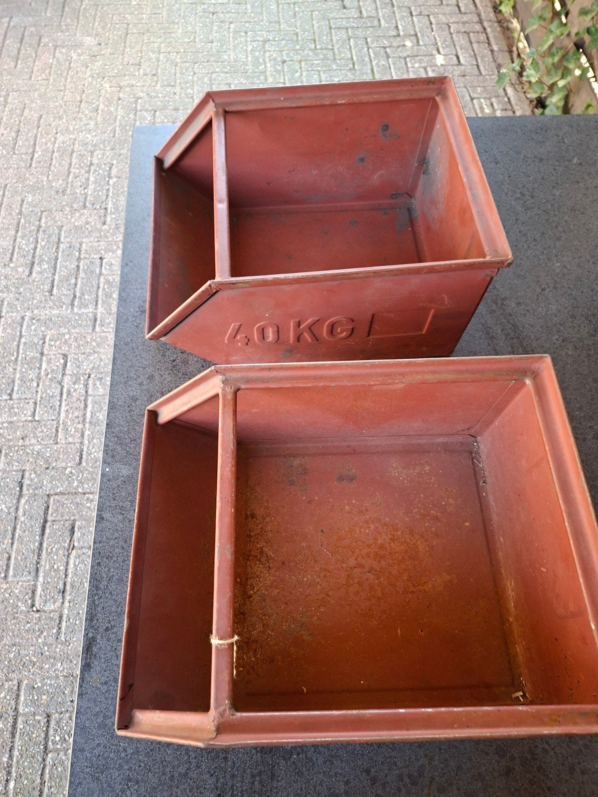 Set van 2 vintage metalen bakken '40KG', Ophalen of Verzenden