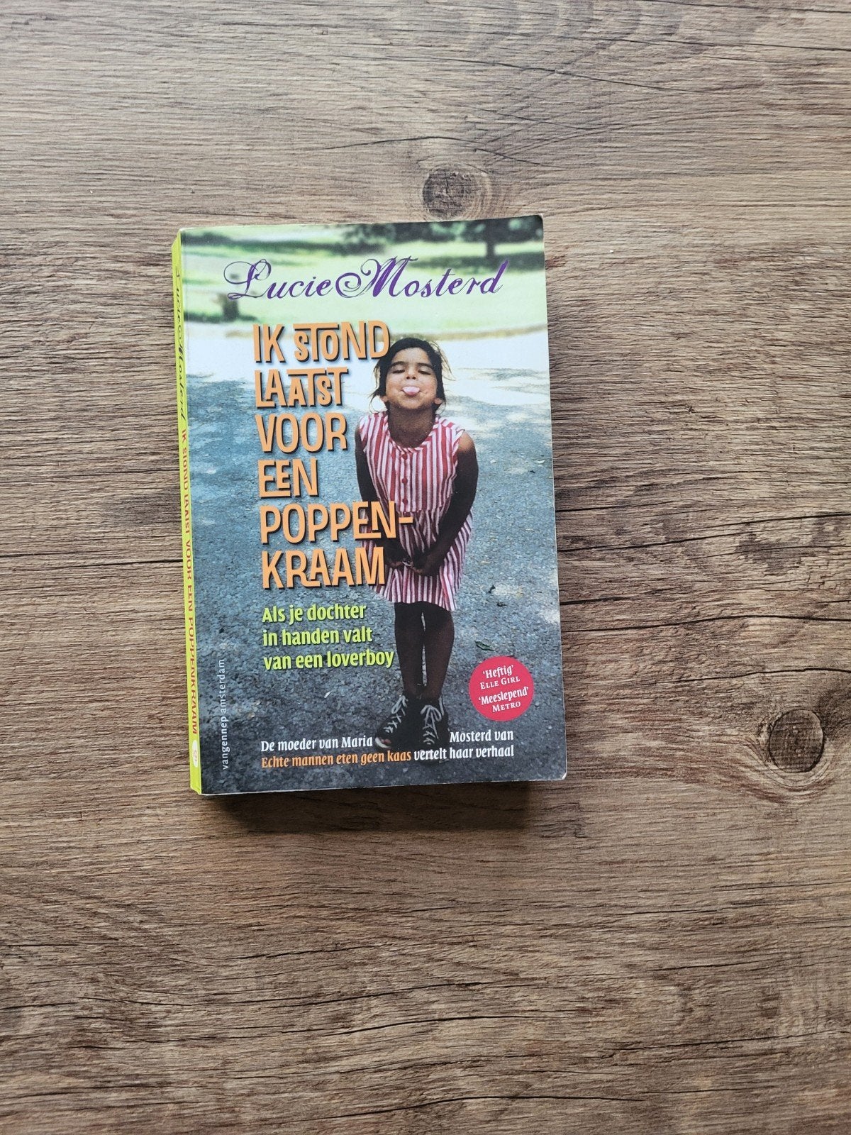 Ik stond laatst voor een poppenkraam / Lucie Mosterd, Ophalen, Gelezen