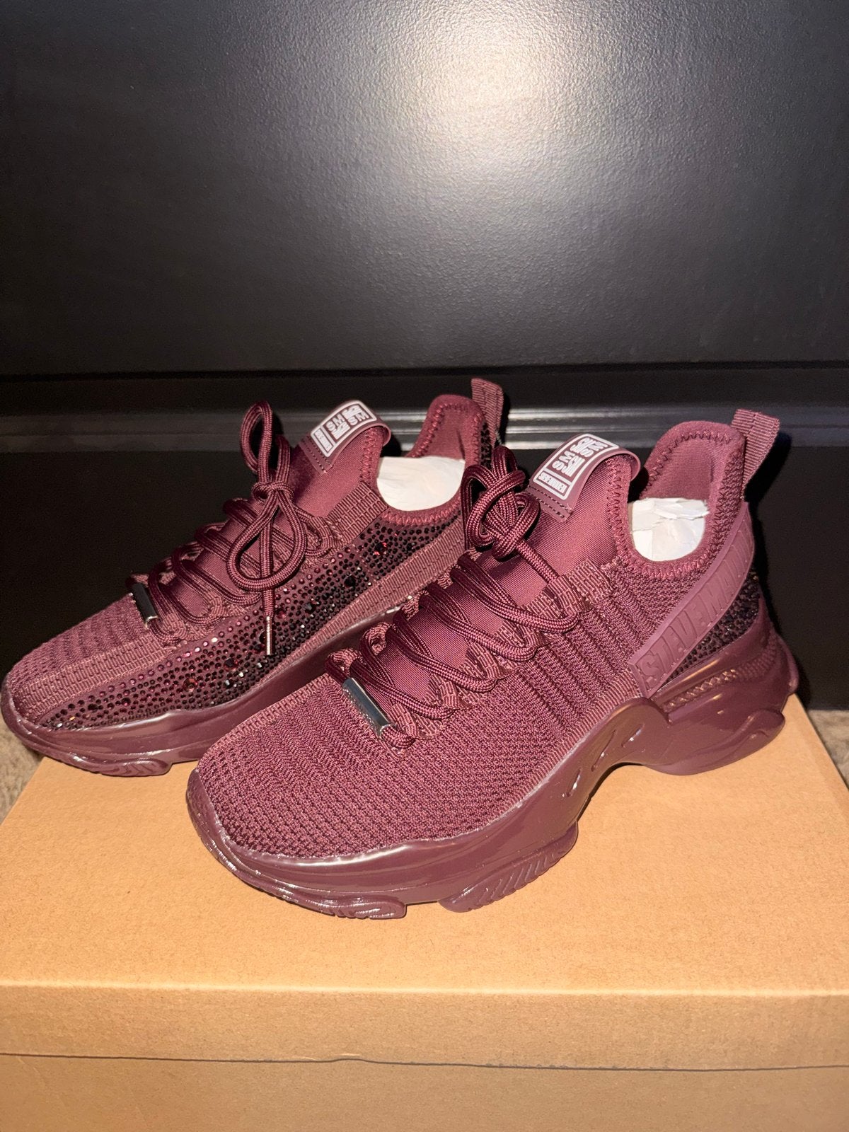 Steve Madden Maxilla-R-E Sneakers - Maat 36, Nieuw, Ophalen of Verzenden, Sneakers of Gympen, Rood