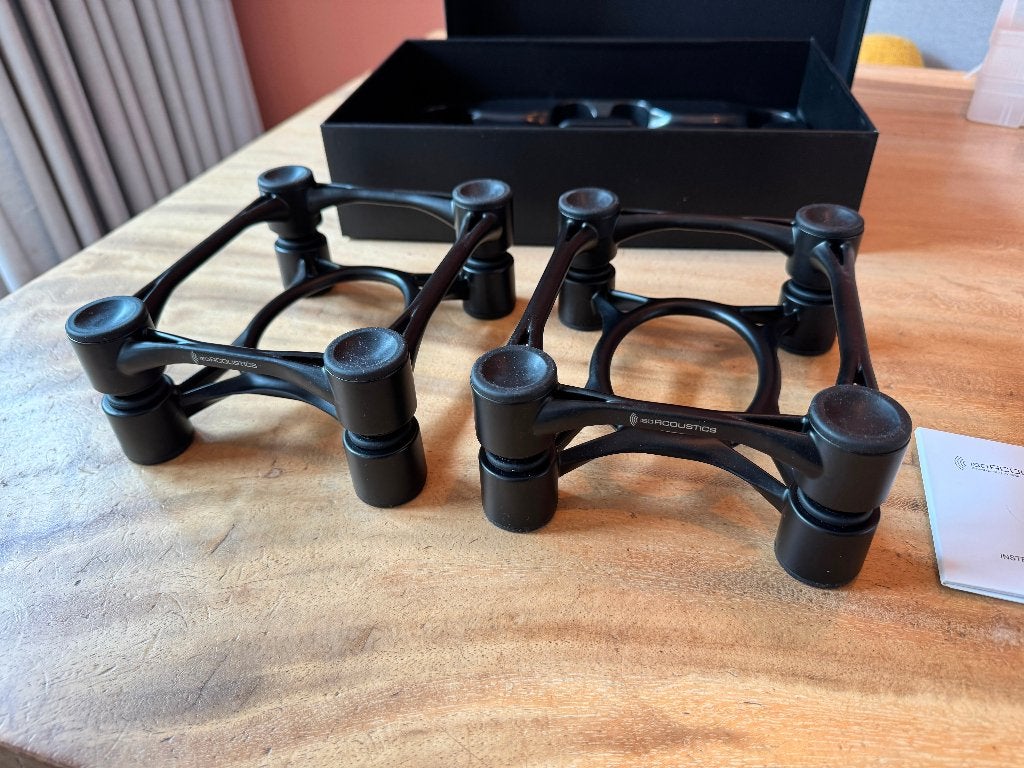 Iso Acoustics Aperta 100 zwart