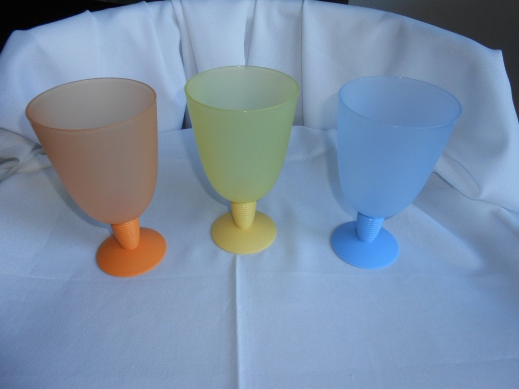Tupperware Trendy ijscoupes 330ML Oranje/Geel/Blauw, Blauw, Beker of Kan, Ophalen of Verzenden, Zo goed als nieuw