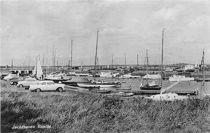 301-353-037 Brielle Jachthaven, Verzenden, Voor 1920, Zuid-Holland