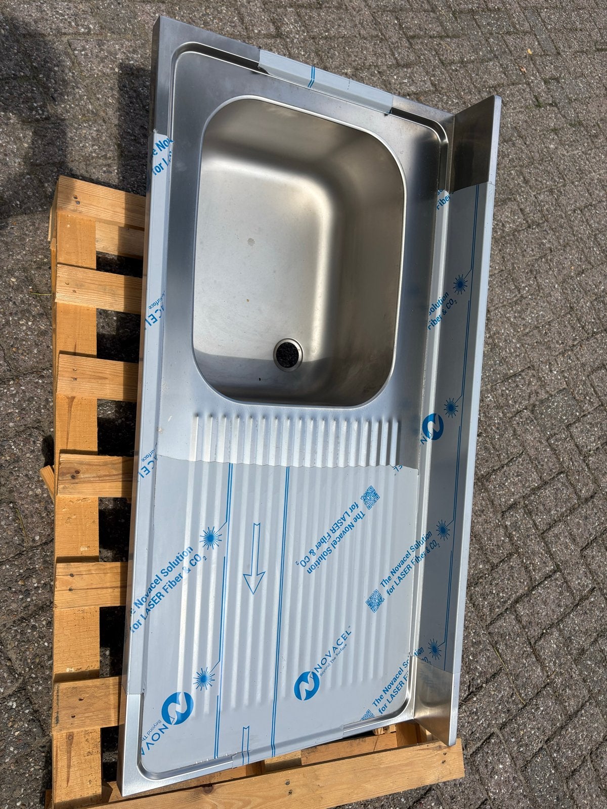 Nieuwe RVS spoelbak met afdruiprek, sifon en standpijp, Ophalen, Overige typen, Metaal, Overige merken