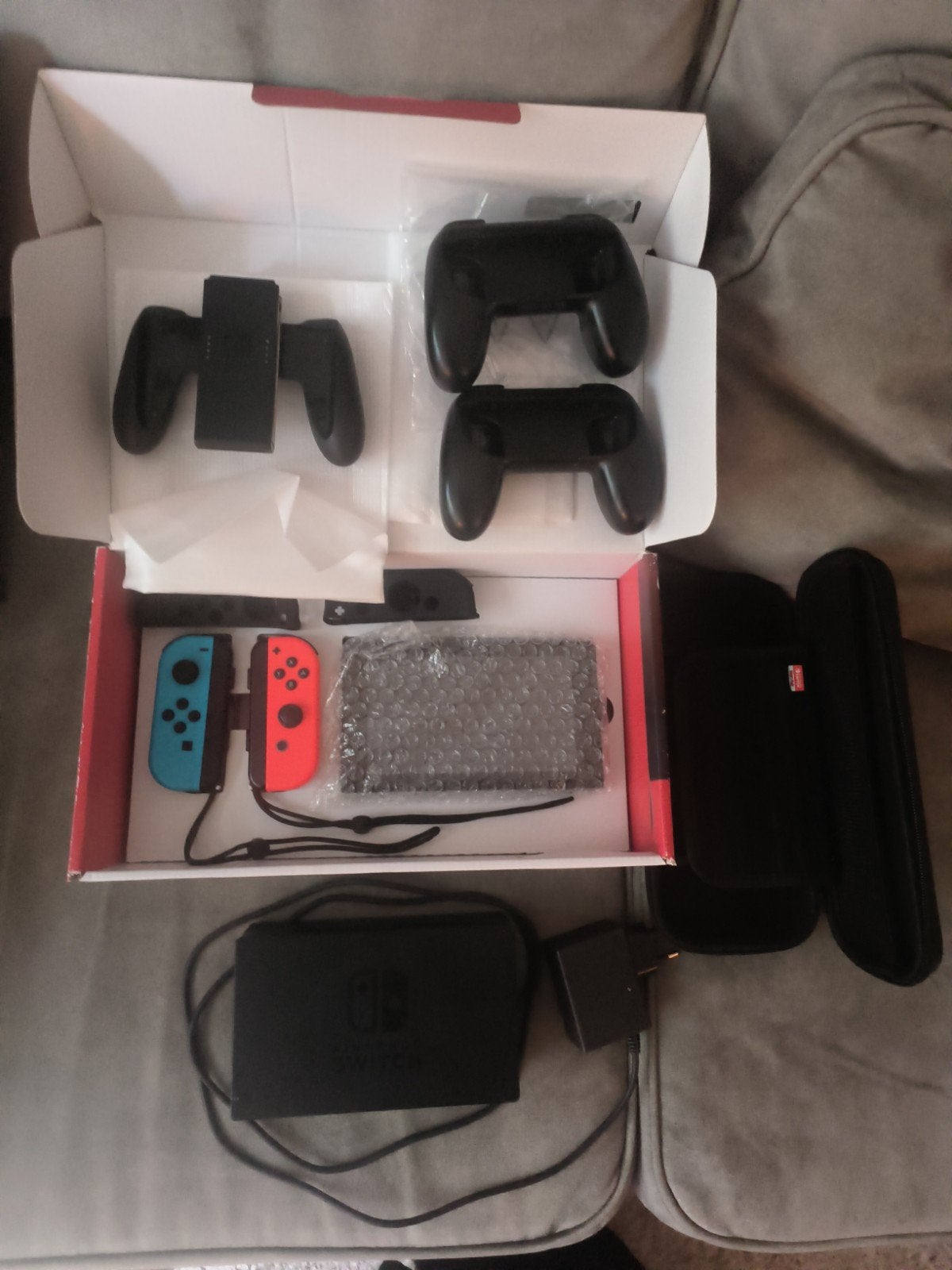 Nintendo Switch compleet en zo goed als nieuw, Ophalen of Verzenden, Zo goed als nieuw, Met 2 controllers, Switch Original