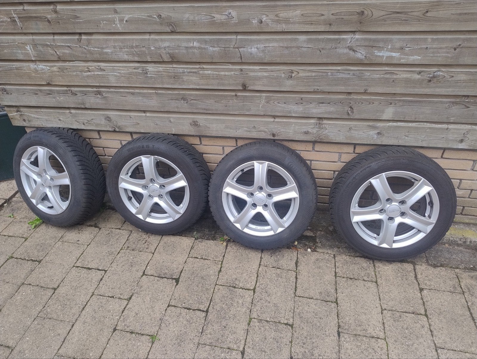 Continental Winterbanden met Anzio Velgen 185/60 R15, Ophalen, Gebruikt, 15 inch, Banden en Velgen