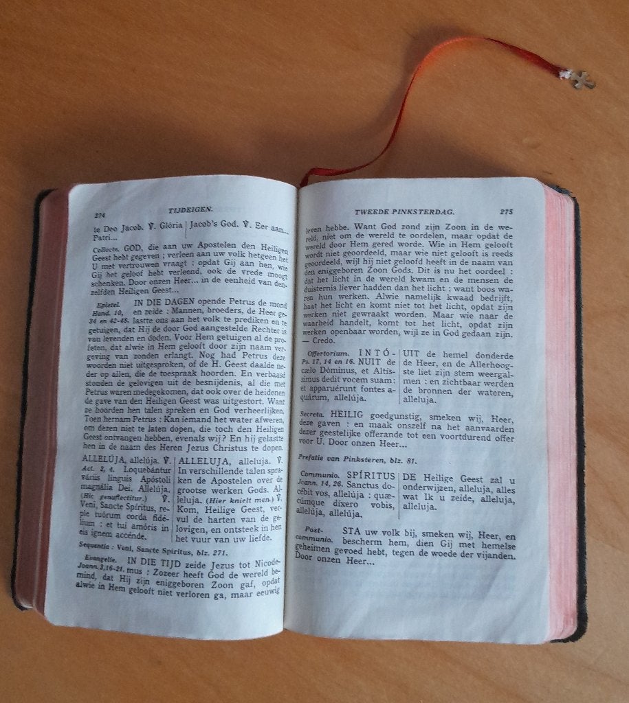 Latijns / Nederlandse Zondagsmisboek 1941, Ophalen of Verzenden, C. Floor