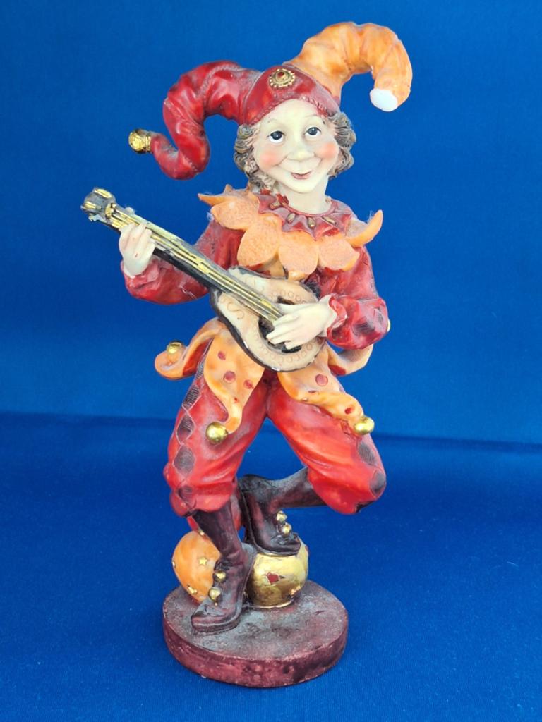 Beeldje van een nar met mandoline, Ophalen of Verzenden, Zo goed als nieuw, Mens