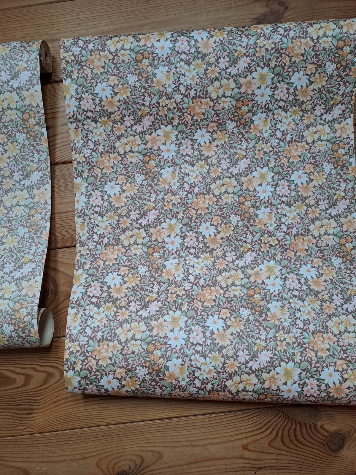 vintage bloemen behang, Huis en Inrichting, Stoffering | Behang, Bloemen, Geel, Ophalen of Verzenden, Vintage/retro
