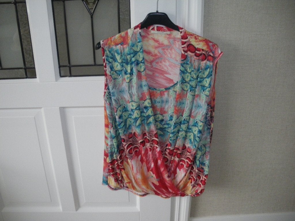 nieuw mooi kleurig mouwloos zomer blousje trois ka mt 38, Kleding | Dames, Blouses en Tunieken, Ophalen of Verzenden, Nieuw, Maat 38/40 (M)