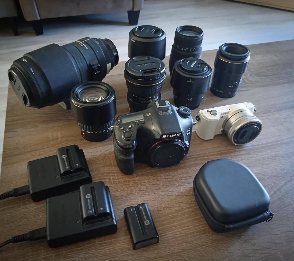 Sony A68 + A mount lenzen, Ophalen of Verzenden, Spiegelreflex, Overige Merken
