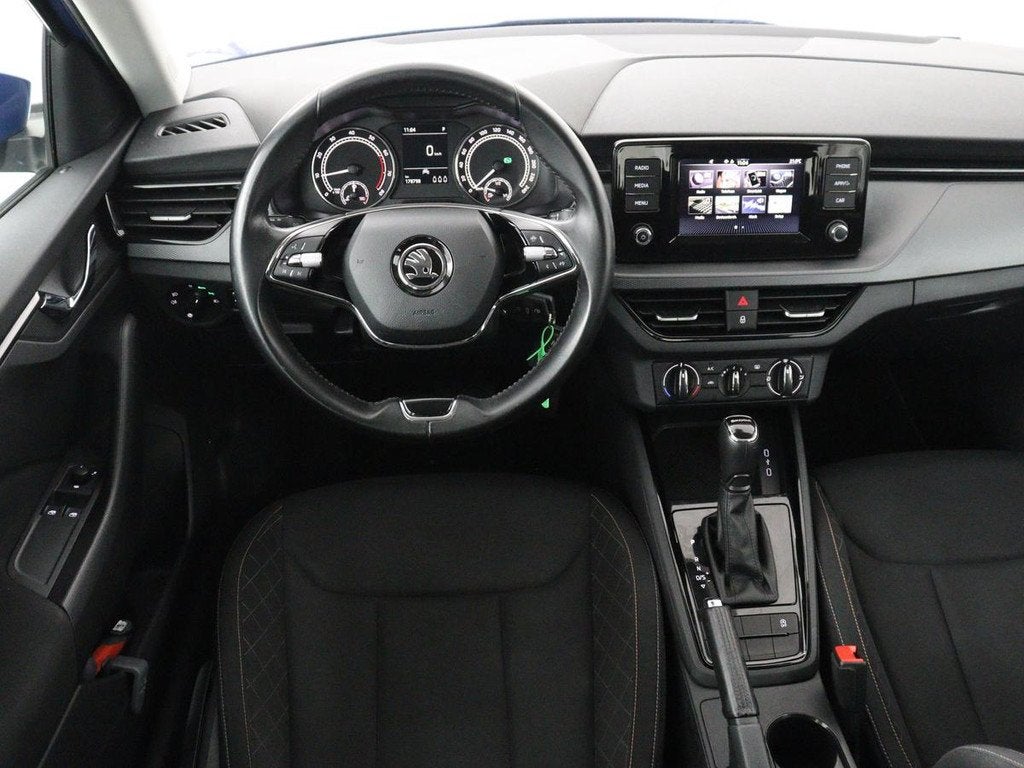Skoda Scala 1.0 TSI Ambition | Automaat | Trekhaak | Carplay, Auto's, Skoda, Gebruikt, Euro 6, Blauw, 620 kg