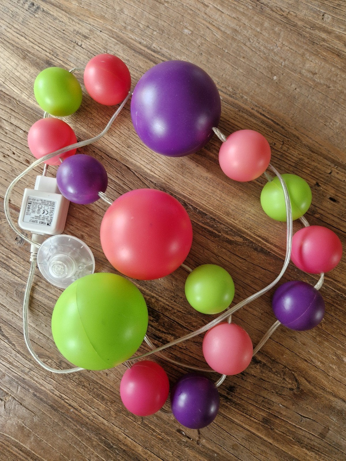 IKEA slinger / bollen lamp FINFIN, Gebruikt, Ophalen of Verzenden, Meerkleurig, IKEA