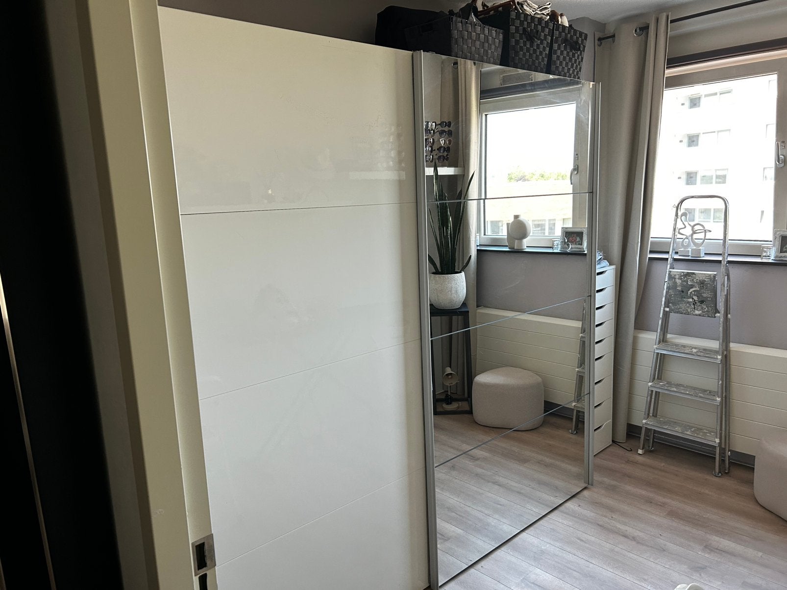 Pax kast schuifdeur 2 x 250 breed 220 hoog, Huis en Inrichting, Kasten | Kledingkasten, Ophalen, Zo goed als nieuw, 50 tot 75 cm