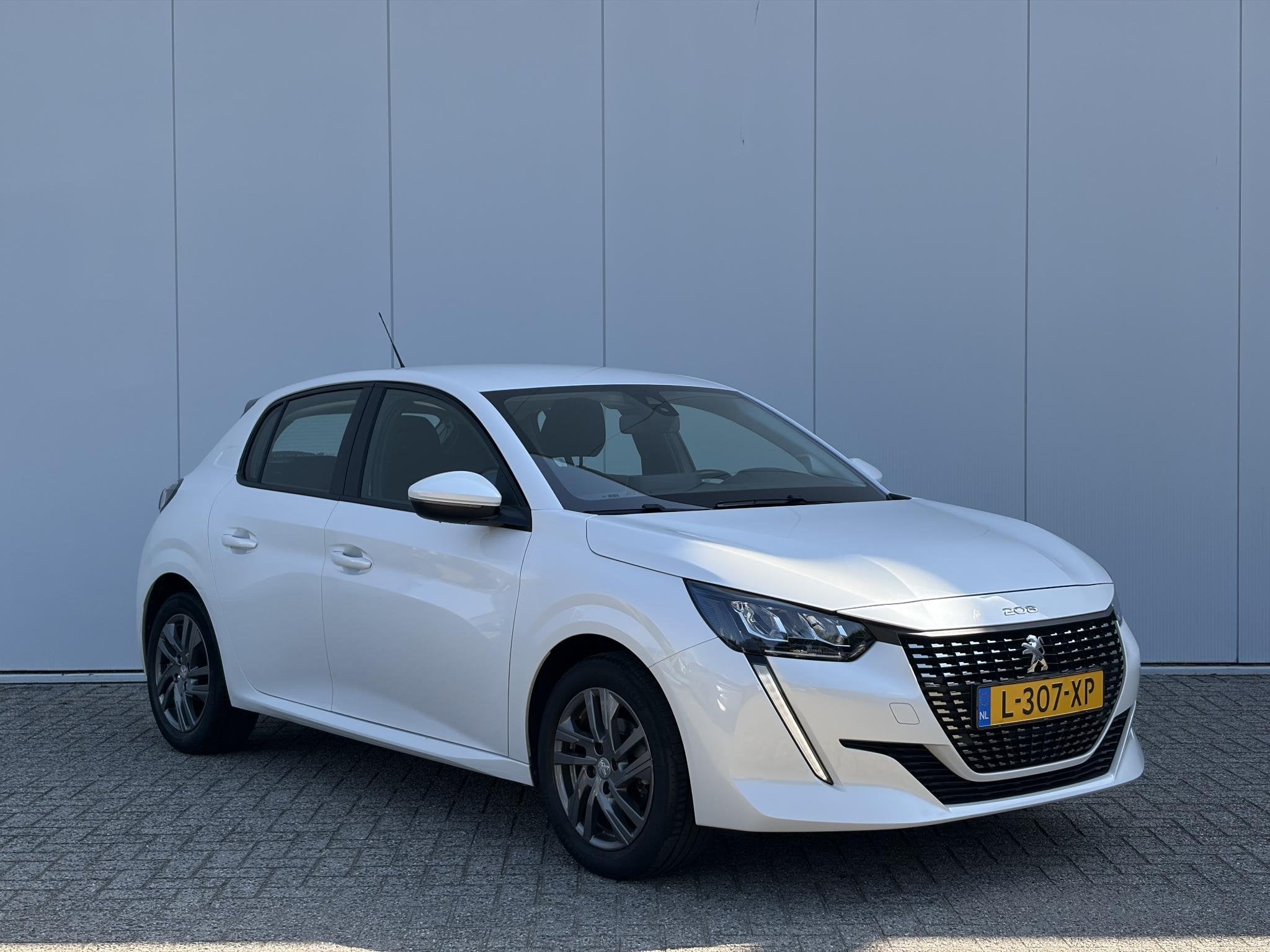 Peugeot 208 1.2 PureTech Active | Navigatie | Airco | Cruise, Voorwielaandrijving, Stof, Euro 6, 1199 cc