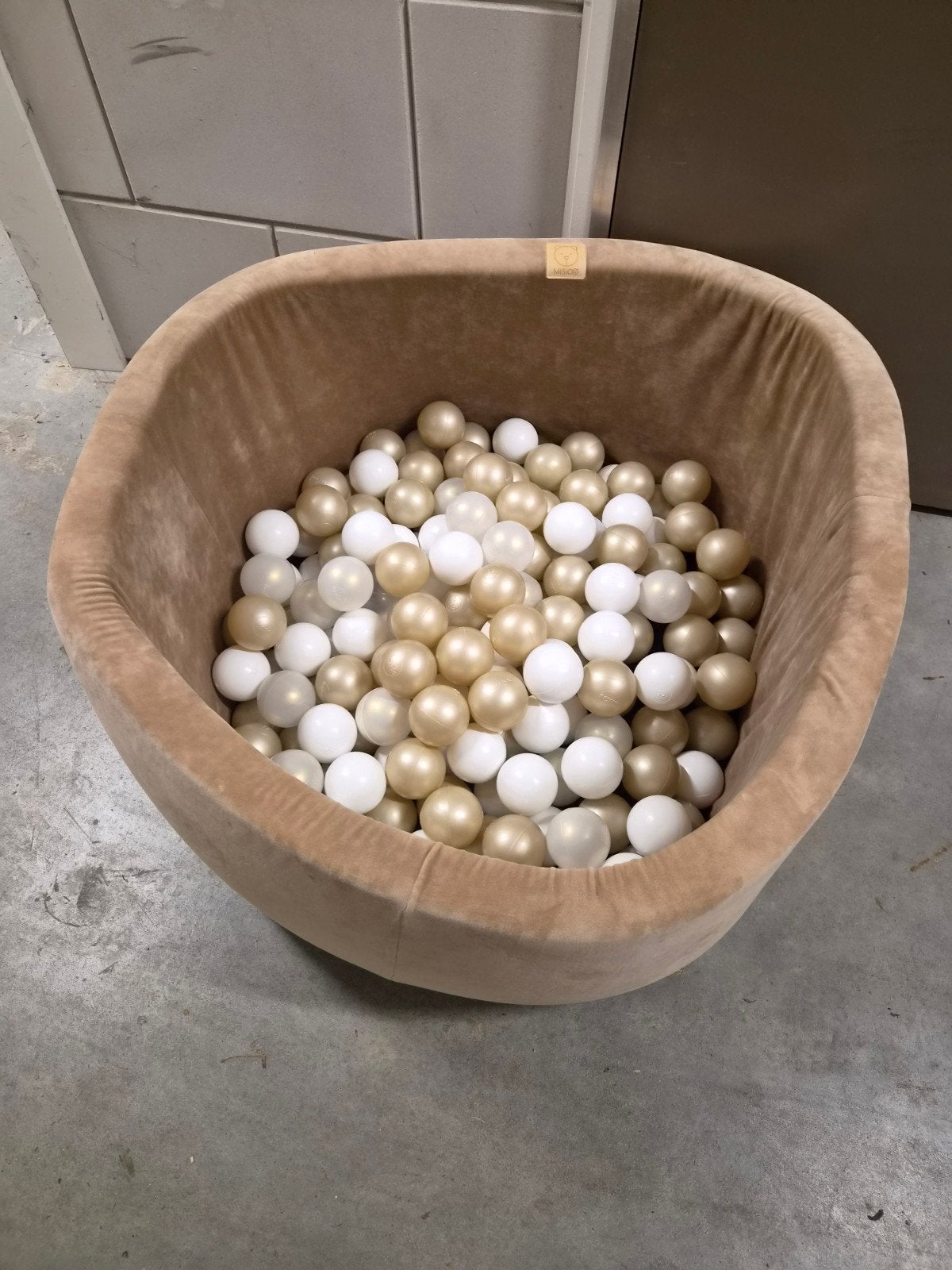 Misioo ballenbak met ballen - beige/goud/wit, Ophalen of Verzenden, Zo goed als nieuw, Jongen of Meisje