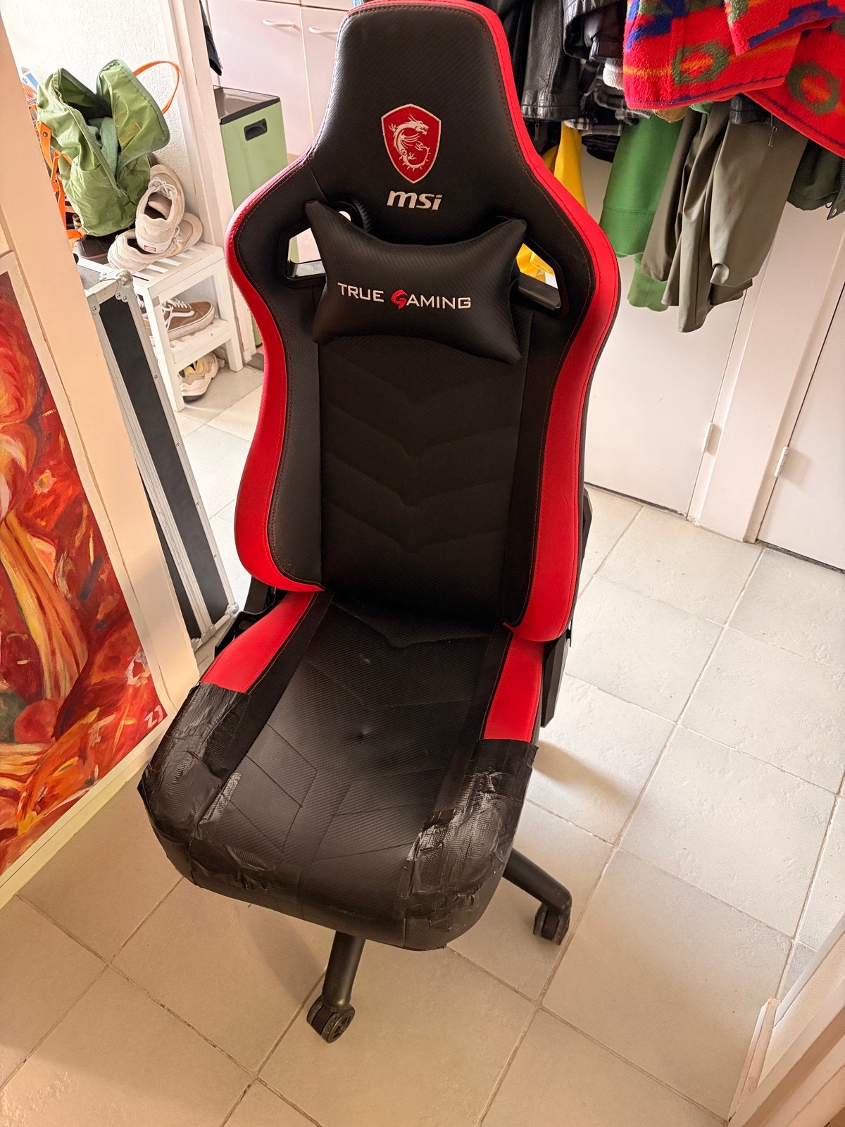Gratis afhalen vóor woensdag 21/10. MSI Gaming Stoel, Huis en Inrichting, Ophalen, Kunststof, Gebruikt, Zwart