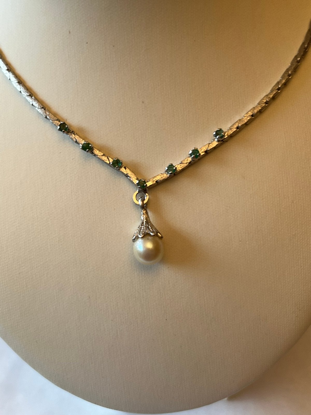 Zilveren Collier met Parel en Smaragd - 42 cm, Verzenden, Zo goed als nieuw, Met edelsteen, Groen