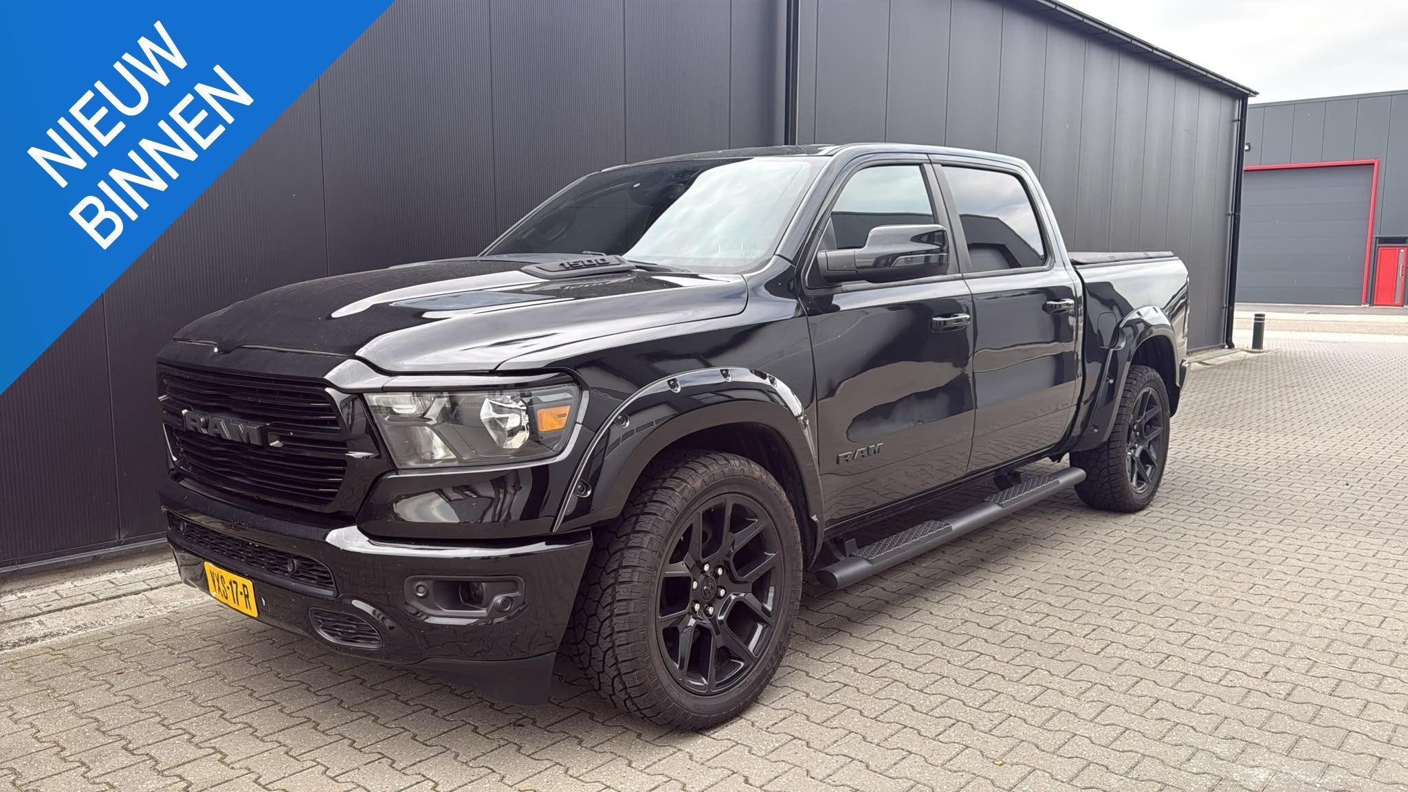 Dodge Ram 1500 4x4 Crew Cab LPG Marge (btw vrij) Blackout, Auto's, Automaat, Euro 6, 2640 kg, Zwart