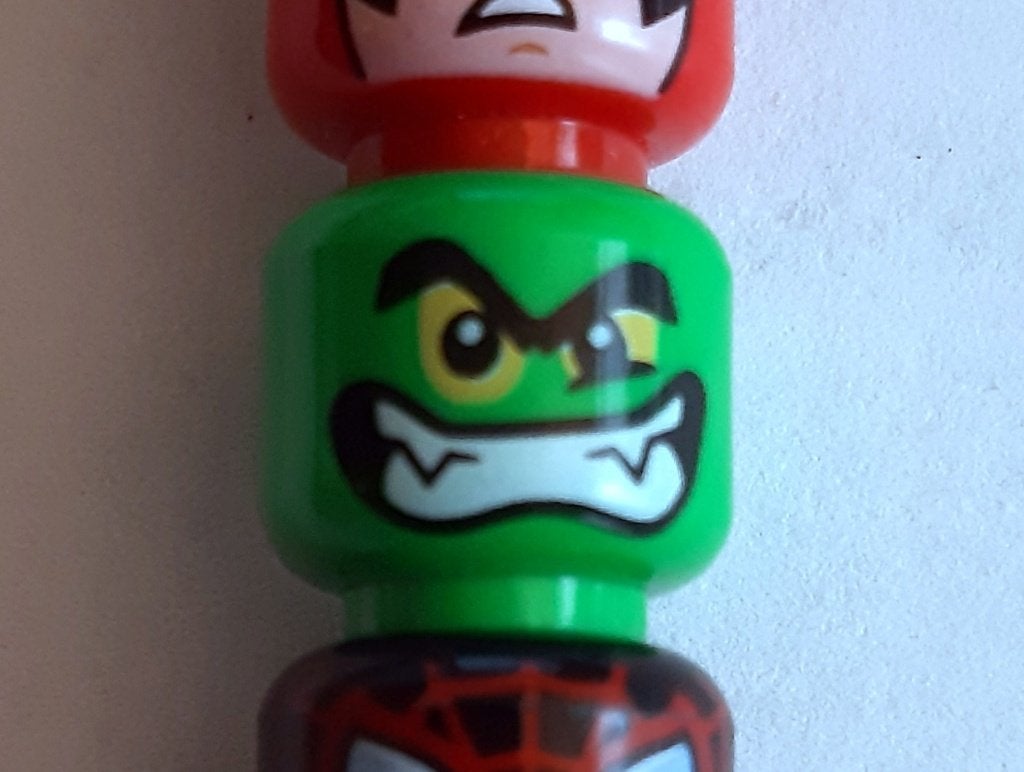 3626pb1533: Alien with Black Thick Eyebrows, Kinderen en Baby's, Speelgoed | Duplo en Lego, Ophalen of Verzenden, Zo goed als nieuw