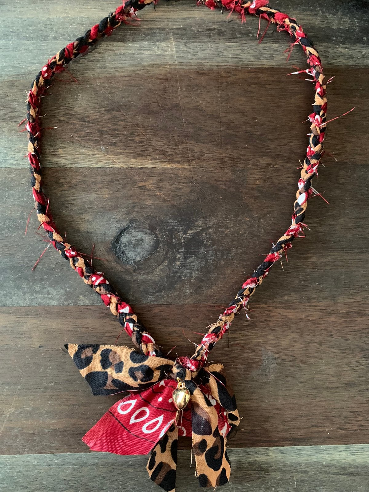 Bandana ketting panter/bordeauxrood, Ophalen of Verzenden, Nieuw, Goud, Overige materialen