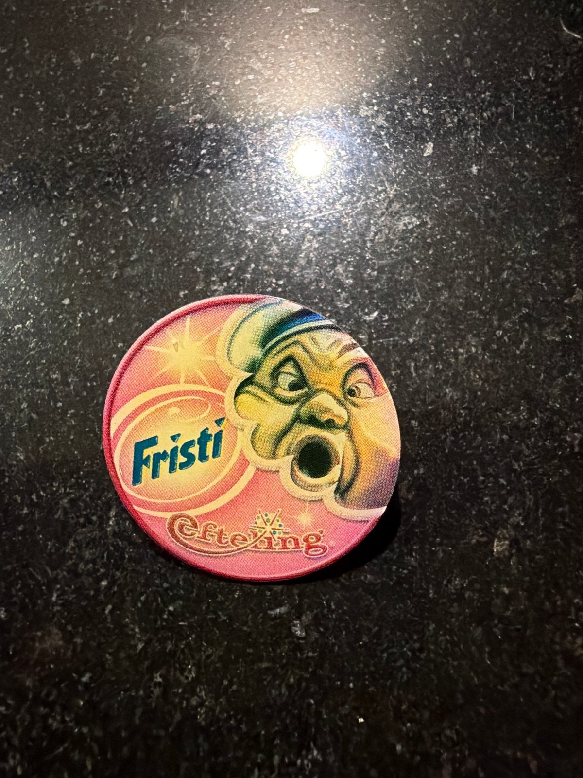 Efteling Fristi Pin/Speldje - Boze Man, Verzamelen, Ophalen of Verzenden, Gebruikt, Overige onderwerpen, Speldje of Pin