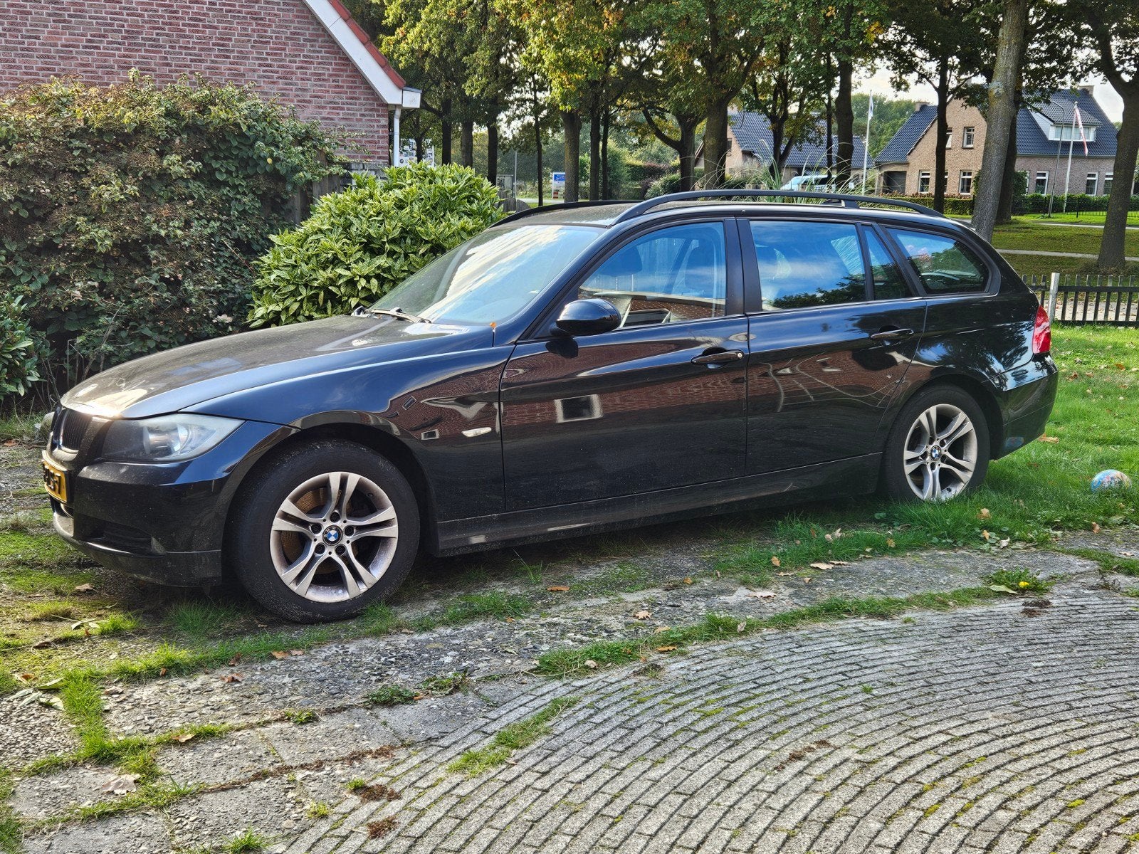 BMW 3-Serie 2.0 318 I Touring 2008 Zwart !! Loop of sloop!!, Auto's, BMW, Achterwielaandrijving, Zwart, Zwart, Particulier