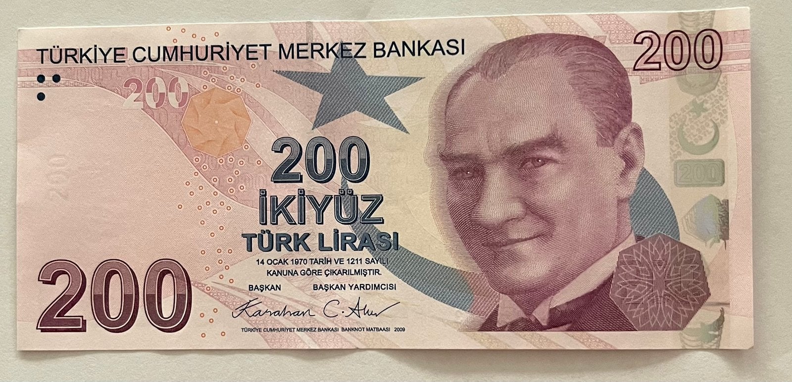 Turkije 200 Lira 2009 lichtgebruikte staat, Postzegels en Munten, Bankbiljetten | Europa | Niet-Eurobiljetten, Verzenden, Overige landen