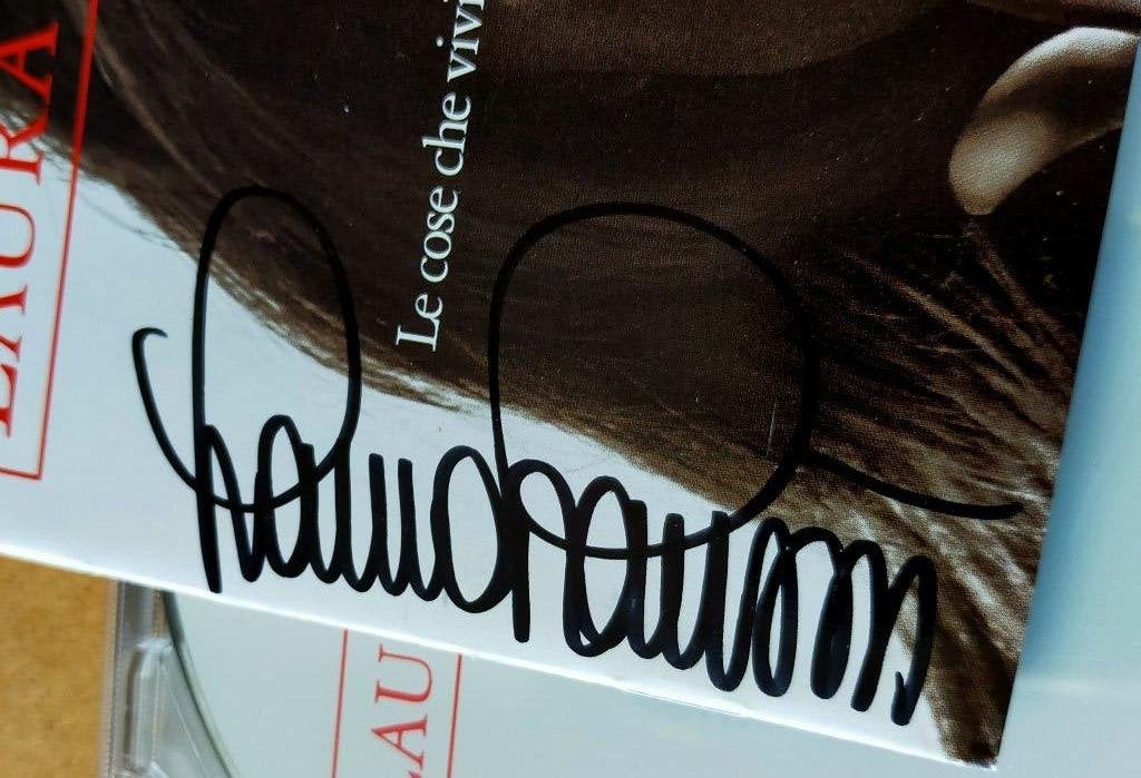 Laura Pausini - Le Cose Che Vivi CD 1996 Gesigneerd, Ophalen of Verzenden, Zo goed als nieuw, Pop, Gesigneerd