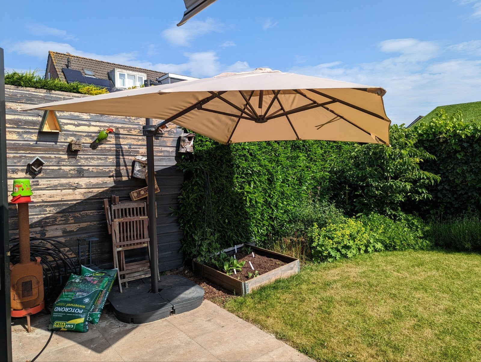 Ikea Seglarö zweefparasol 300x300 met voet en hoes, Tuin en Terras, Parasols, Ophalen, Gebruikt, 2 tot 3 meter, Zweefparasol