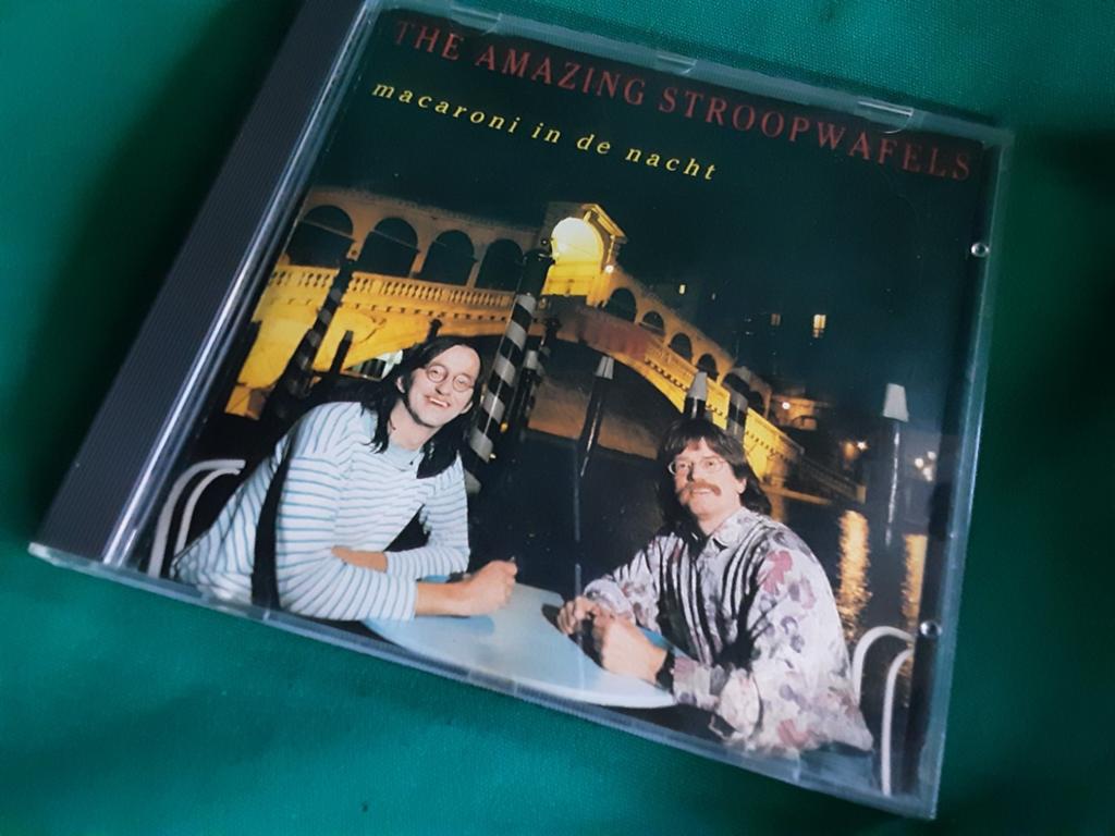 CD The Amazing Stroopwafels - Macaroni in de nacht, Ophalen, Gebruikt, Streekmuziek