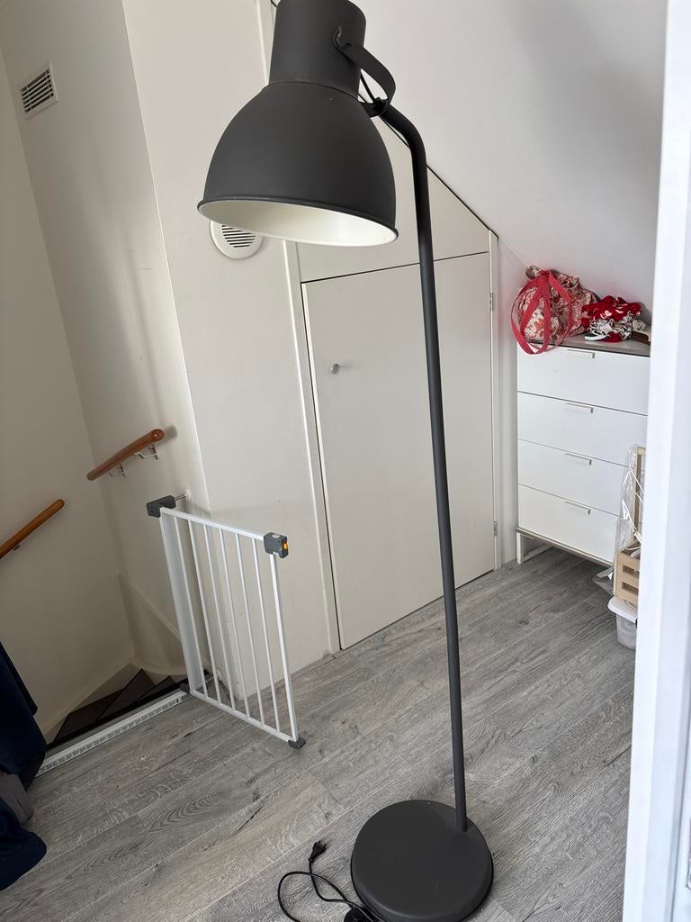 Robuuste Zware Staande Lamp - Goede Staat, Ophalen of Verzenden, Zo goed als nieuw, Metaal, 150 tot 200 cm