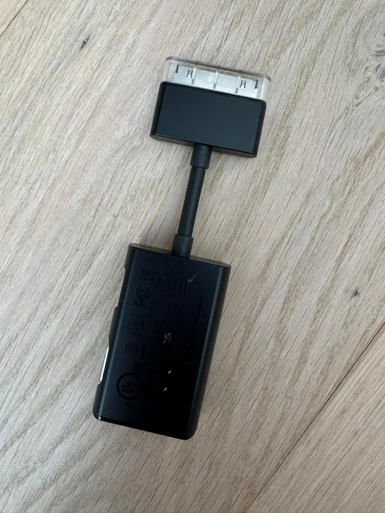2-in-1 USB-C Multiport Adapter – VGA Video, Ophalen of Verzenden, Zo goed als nieuw