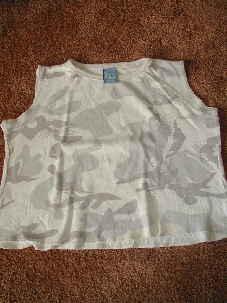 Leuke beige mouwloze top, Kinderen en Baby's, Kinderkleding | Maat 140, Ophalen of Verzenden, Gebruikt, Meisje, Shirt of Longsleeve